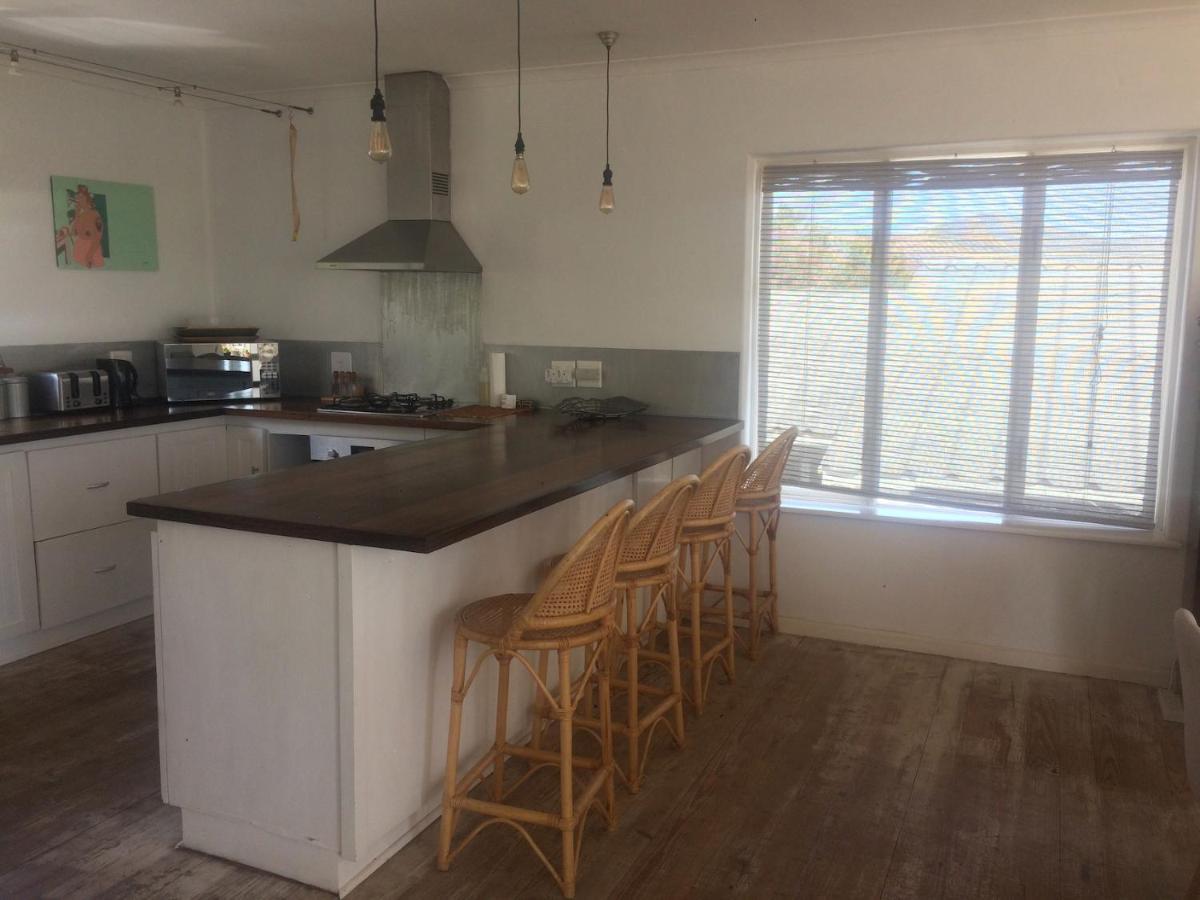 Rustic Beach House 300 Steps From The Ocean เคปทาวน์ ภายนอก รูปภาพ